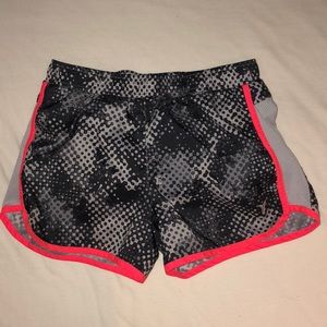 super comfortable athletic shorts!!